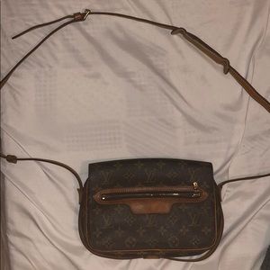 Louis Vuitton messenger bag